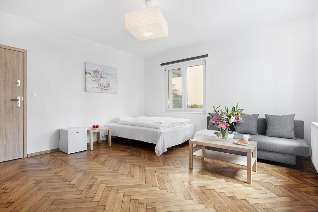 Studio Apartment,421467090:JPEG