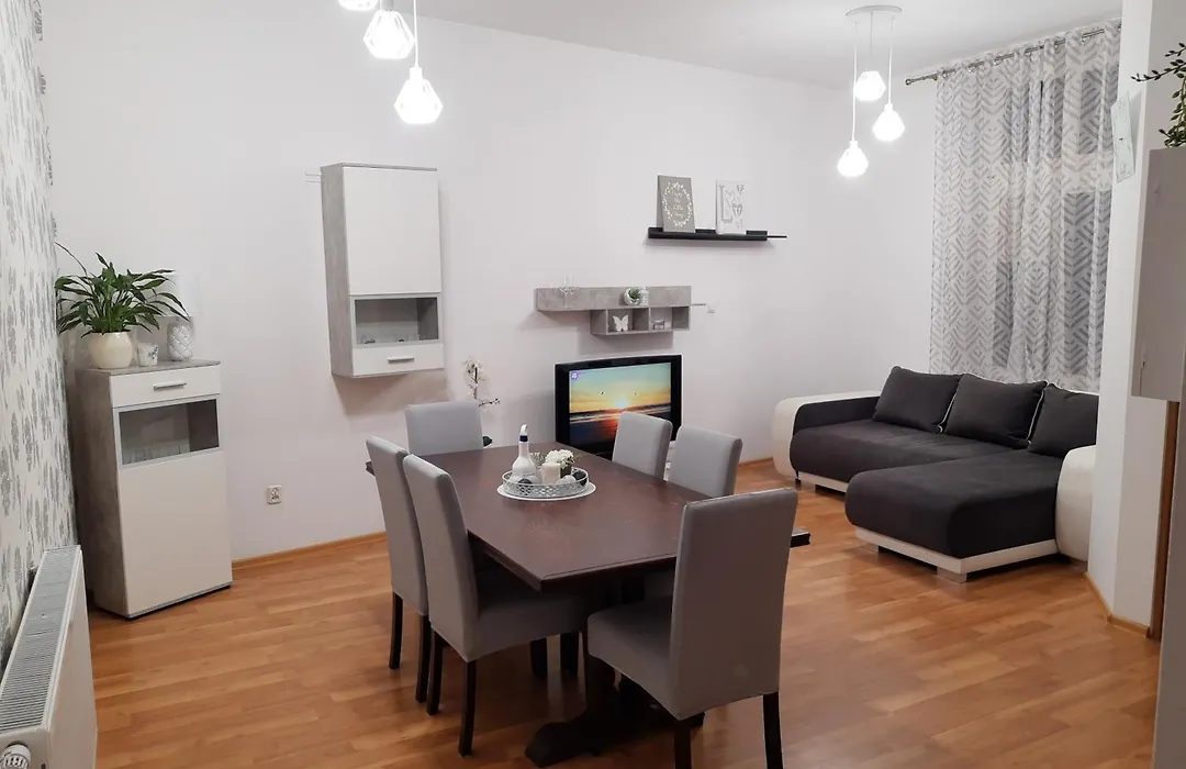 Apartament Chmielewskiego 1-1