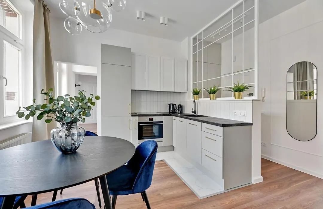 Capri - Cozy&Comfortable near Sopot Beach by Lion Apartments-1