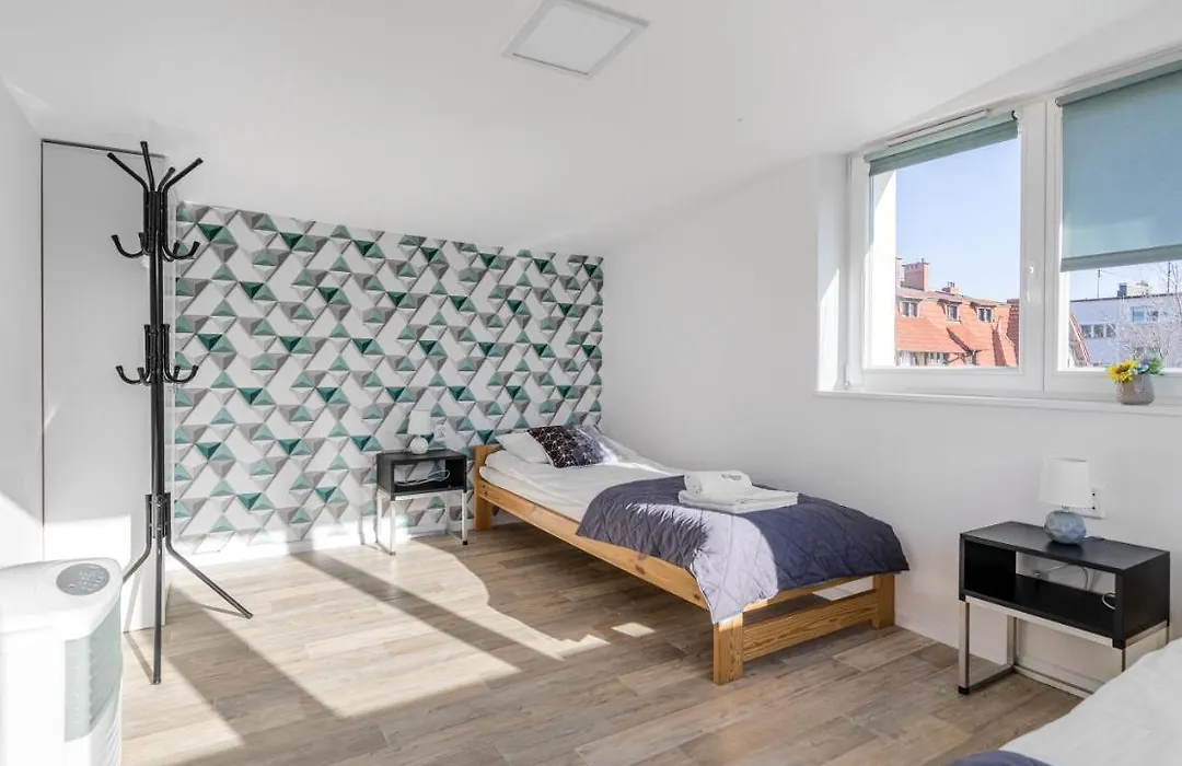 Sunny - Billberry Apartments-1