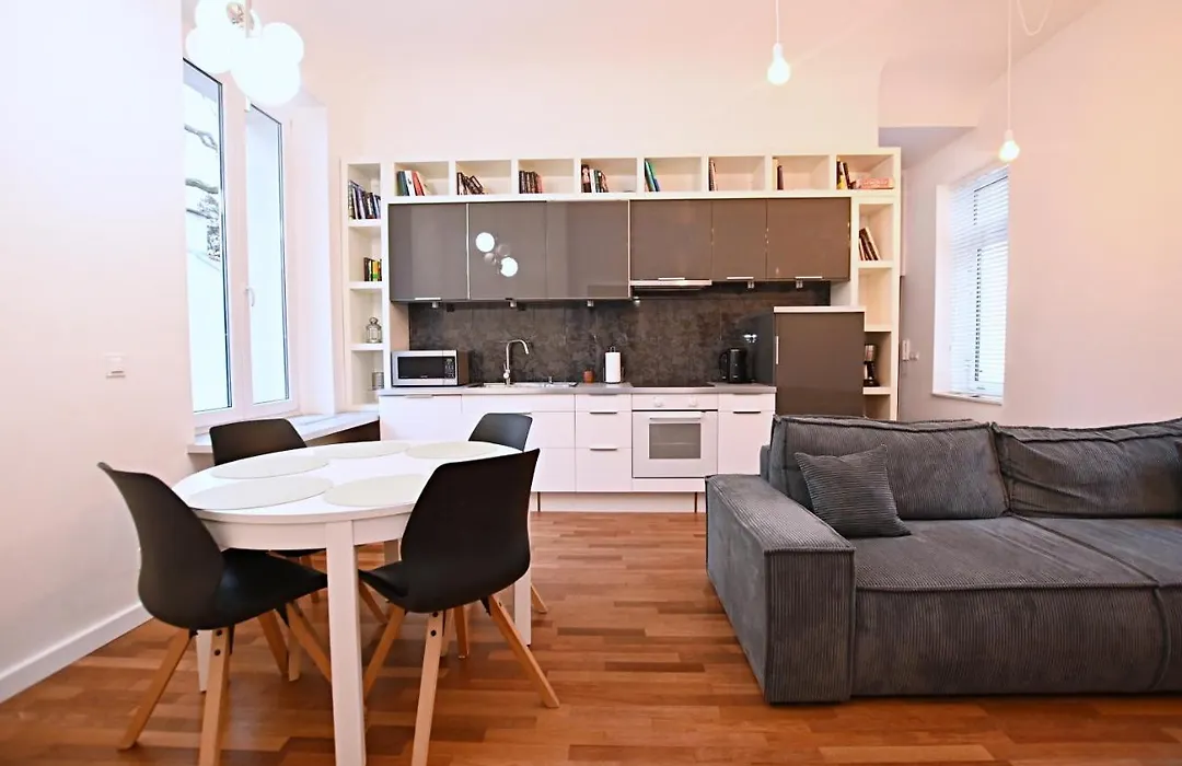 Gustowny Apartament Victus Z 2 Sypialniami By Noclegi Renters-1