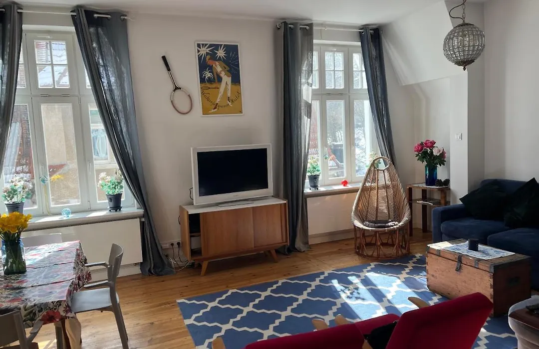 Apartament Winieckiego-1