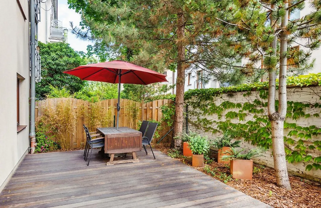 Lovely Terrace Apartment With Car Place-1