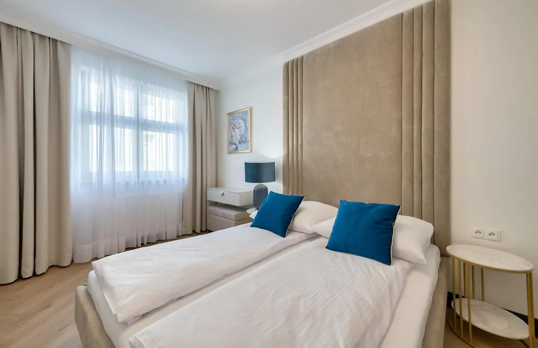 Dr Apartments - Sail-1