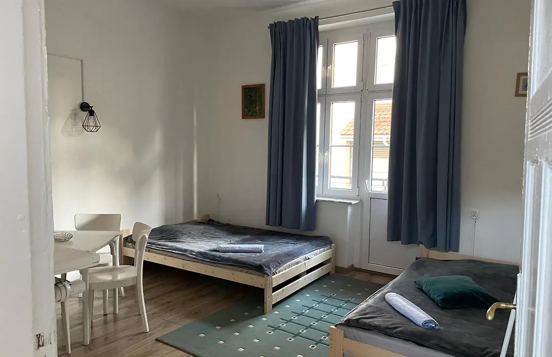 Apartamenty i pokoje przy sopockim molo-1