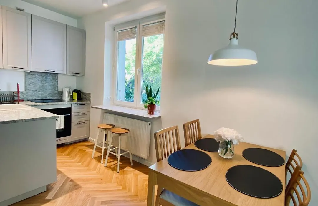 Urokliwe Studio przy Plaży-1