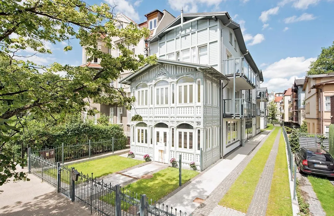 Chopina 29 - Apartamenty blisko plaży i Monte Cassino z parkingiem by Lion Apartments Sopot-1