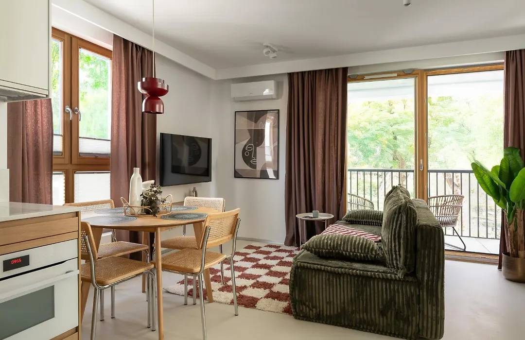 Lion Apartments - Młoda Polska Nowe Apartamenty z parkingiem-1