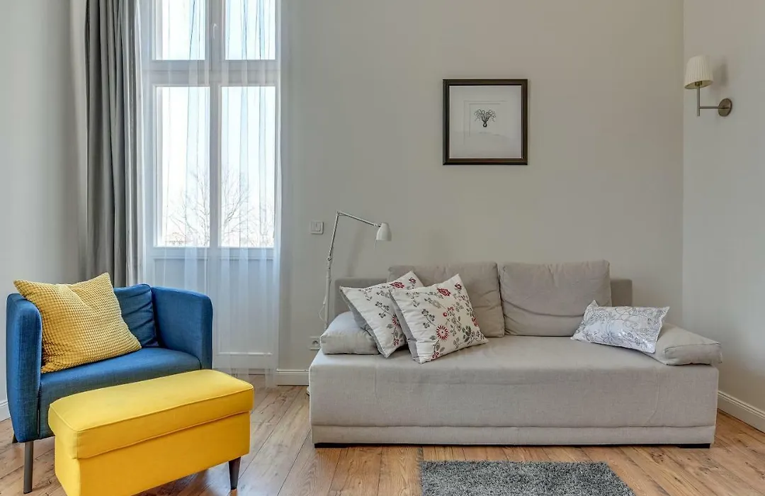 Lion Apartments - Scandi Love II-1