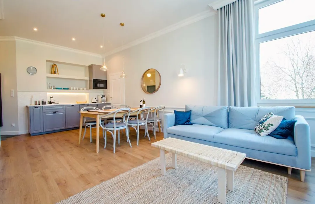 Grand Apartments - Lighthouse 200 Meters From The Beach-1