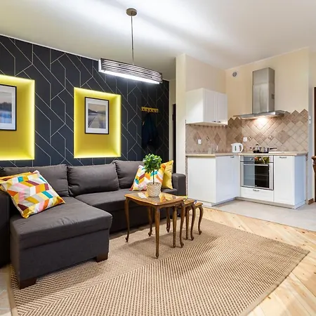 Victus Elegant Apartment Close To The Beach By Noclegi Renters-2