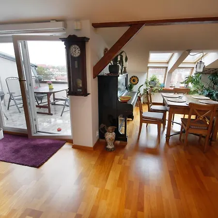 Spacious Apartment Victus With Balcony By Noclegi Renters-2