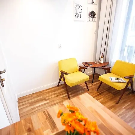 The Tiny Space 6M2 With Private Bathroom In The Hallway-2