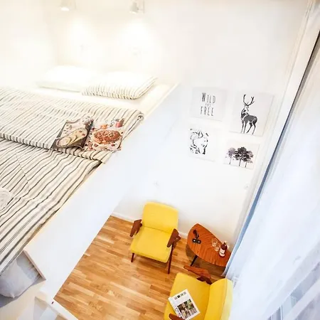 The Tiny Space 6M2 With Private Bathroom In The Hallway-3
