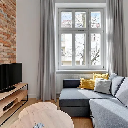 Grand Apartments - Two Bedroom, 6 Person City Center Apartment-3