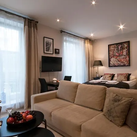 IRS ROYAL APARTMENTS Apartamenty IRS Willa Krystyna-3