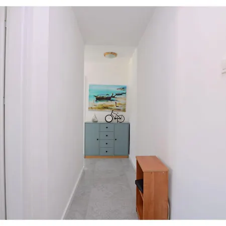 Victus Cozy Apartment With Remote Work By Noclegi Renters-2