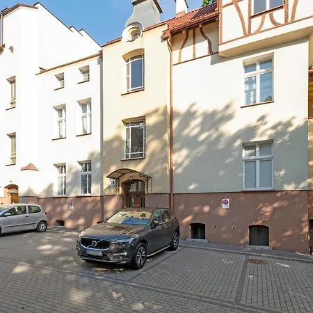 Modern Attic - Cozy Top Floor By Lion Apartments Sopot-3