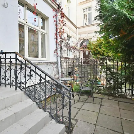Harmonious Garden Apartment Victus In Sopot For 7 Guests By Noclegi Renters-3