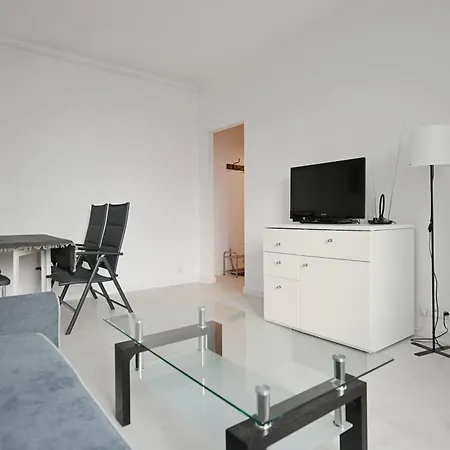 Stylowy Apartament 3city w Centrum Sopotu z Jedną Sypialnią by Noclegi Renters-3