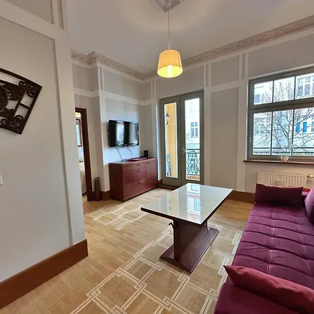 Azja, Sopot Monte Cassino, Balkon, Parking-3