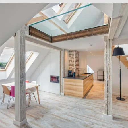 Amazing Big Loft With Seaview 800M To Beach-3