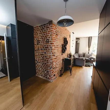 Stylowy Apartament w Centrum Sopotu z Projektorem-2