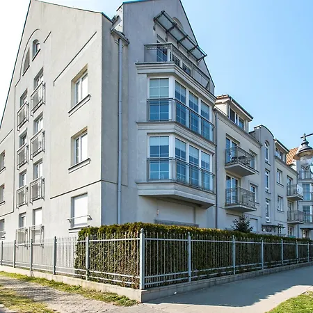 Uroczy Apartament z Parkingiem Sopot-3