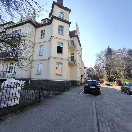 Central Apartments Helska-3