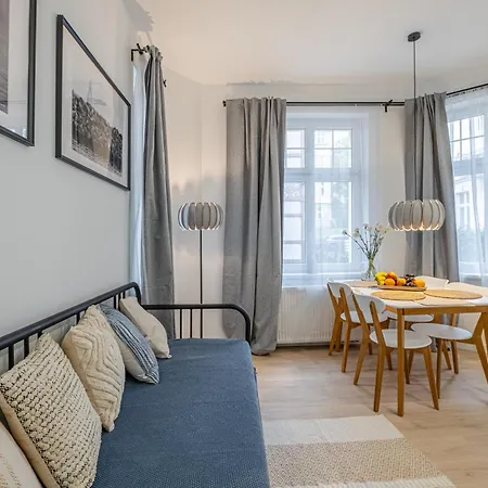 Monciak Comfort - Kamienica By Oneapartments-3