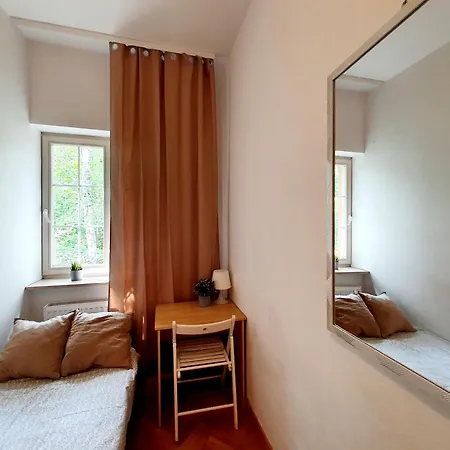 Hostel 44-2