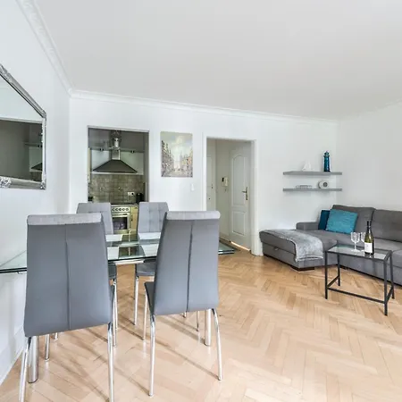 Dom Pod Wieżą By NorthSide Apartments-2