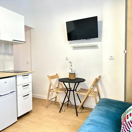 Studio przy plaży z parkingiem IV-3