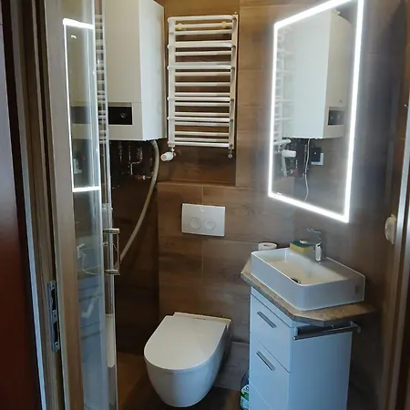 Biedronka- samodzielny apartament dla 3 osób z miejscem parkingowym-3
