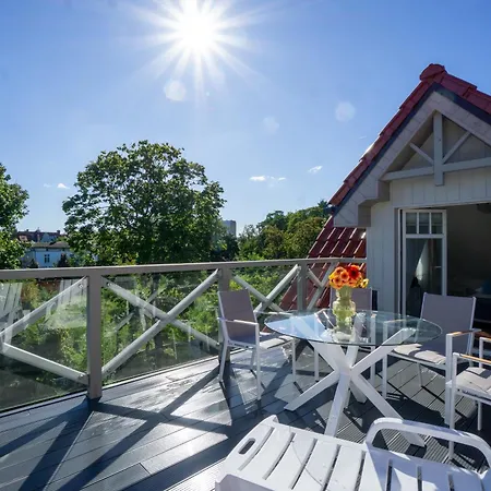 Roomsy Guest House-2