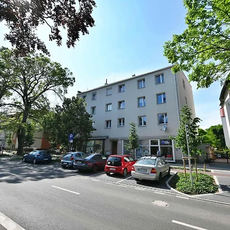 Przytulne Studio z Klimatyzacją Blisko Plaży by Noclegi Renters-2