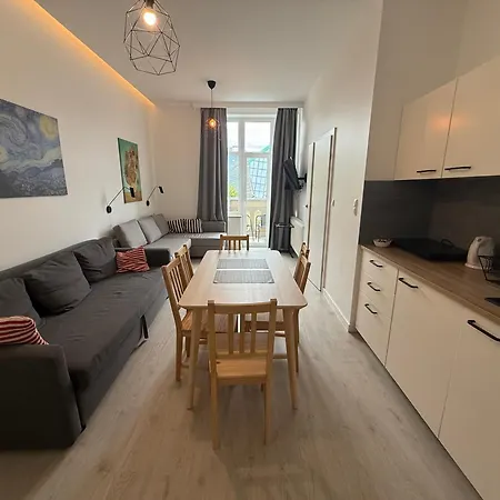 Apartamenty Przy Krzywym Domku LTC - Apartments-3