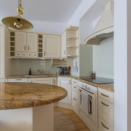 Glow Apartments - Baltic Bliss Apartamenty Aquarius Sopot-2