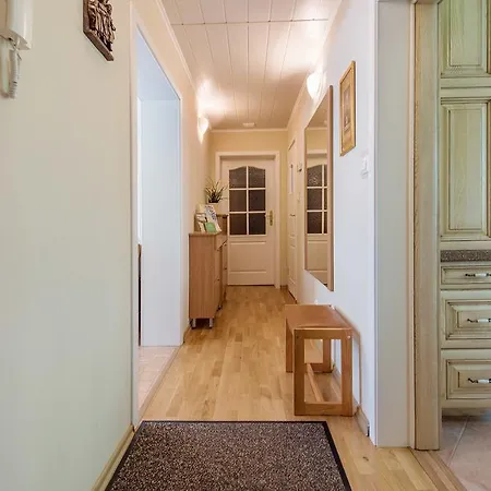 Apartament Classic Z Balkonem-3