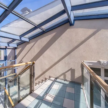 Apartments Secret Garden Sopot By Noclegi Renters-2