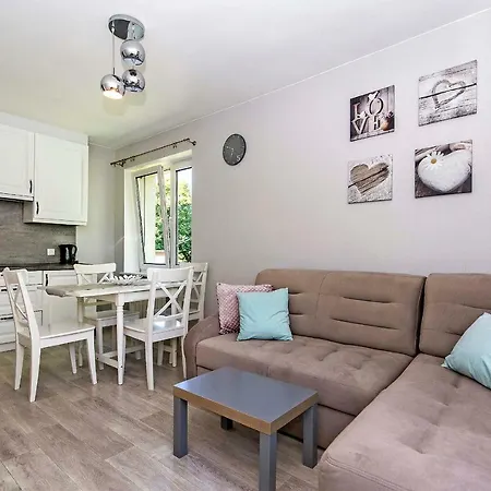 Green Park Rentyear Apartments-3