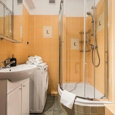 Sea Flats Studio - Beach & Private Parking-3
