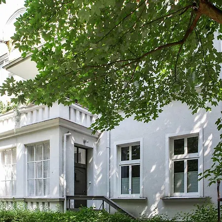 King Sobieski Apartments By Oneapartments-2