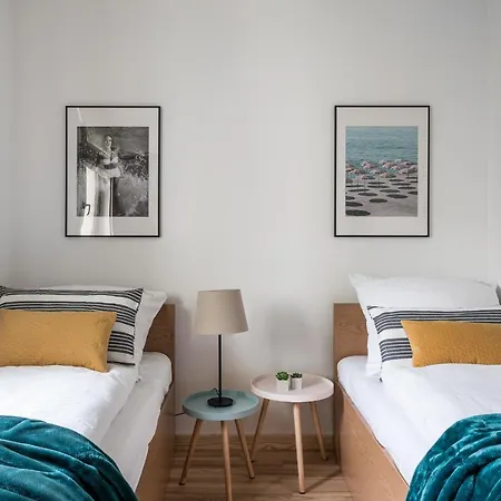 Sanhaus Apartments - GRAND - Apartament z balkonem i parkingiem 300 m od plaży-2