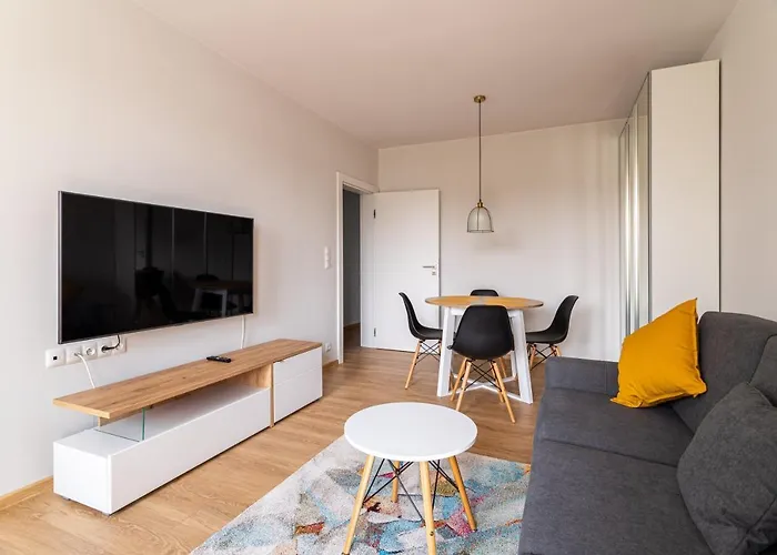Sunny Victus Apartment Near The Sopot Pier By Noclegi Renters