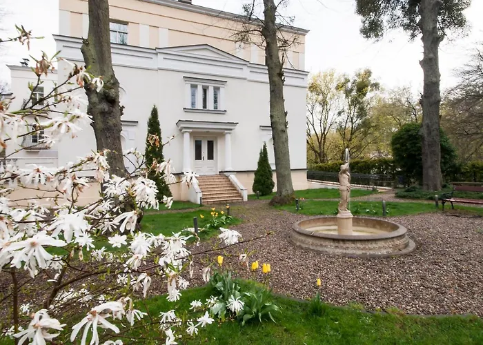 IRS ROYAL APARTMENTS Apartamenty IRS Willa Krystyna Sopot
