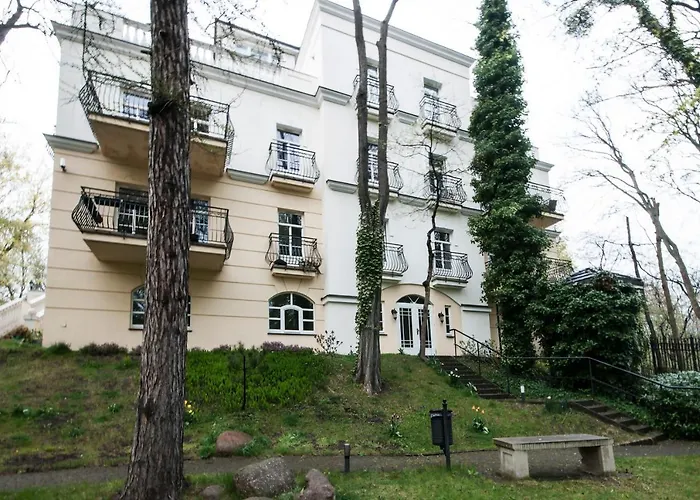 IRS ROYAL APARTMENTS Apartamenty IRS Willa Krystyna Sopot