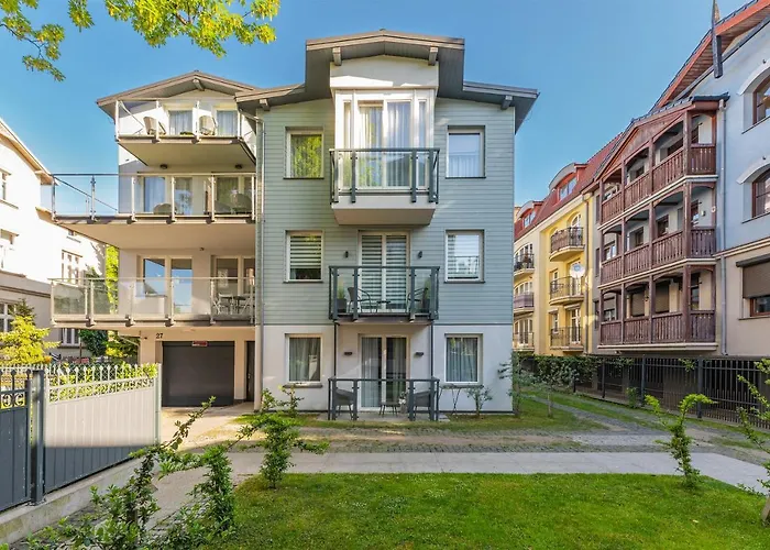 Lion Apartments - Chopina 29 With Parking 5 Min From The Beach And Center Sopot