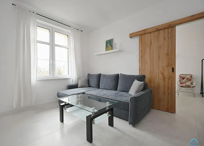 Stylowy Apartament 3city w Centrum Sopotu z Jedną Sypialnią by Noclegi Renters