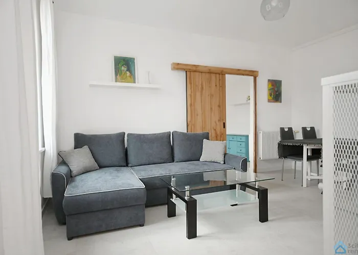 Stylowy Apartament 3city w Centrum Sopotu z Jedną Sypialnią by Noclegi Renters